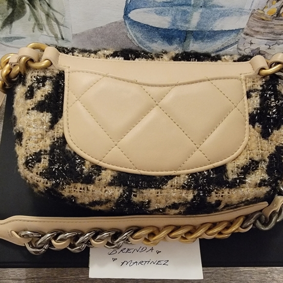 Chanel 19K Tweed Houndstooth Bum Bag/Belt Bag/Shoulder Bag - Picture 2 of 14